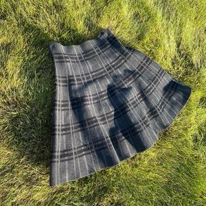 Max studio mini skirt